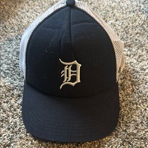 Detroit Lions Black and White Kids Trucker Hat